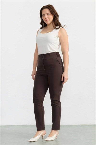 Büyük Beden Beli Geniş Lastikli Süs Cep Pantolon  /  KAHVE