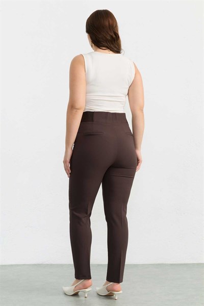 Büyük Beden Beli Geniş Lastikli Süs Cep Pantolon  /  KAHVE