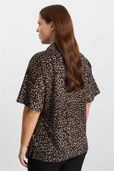 Büyük Beden Degaje Yaka Leopar Desen Bluz  /  KAHVE