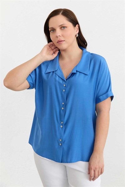 Büyük Beden Devrik Yaka Çift Düğmeli Bluz  /  MAVİ