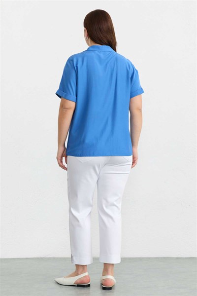 Büyük Beden Devrik Yaka Çift Düğmeli Bluz  /  MAVİ