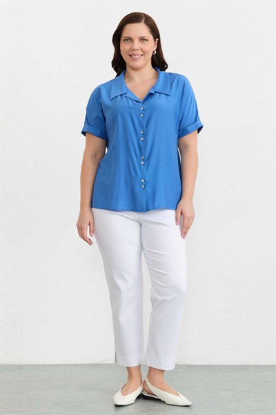 Büyük Beden Devrik Yaka Çift Düğmeli Bluz  /  MAVİ