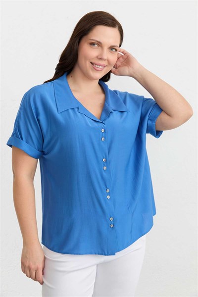 Büyük Beden Devrik Yaka Çift Düğmeli Bluz  /  MAVİ