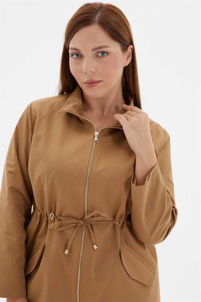 Büyük Beden Dik Yaka Beli Büzgülü Trençkot  /  CAMEL