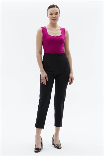 Çift Pensli Cepsiz Boru Paça Pantolon  /  LACİVERT