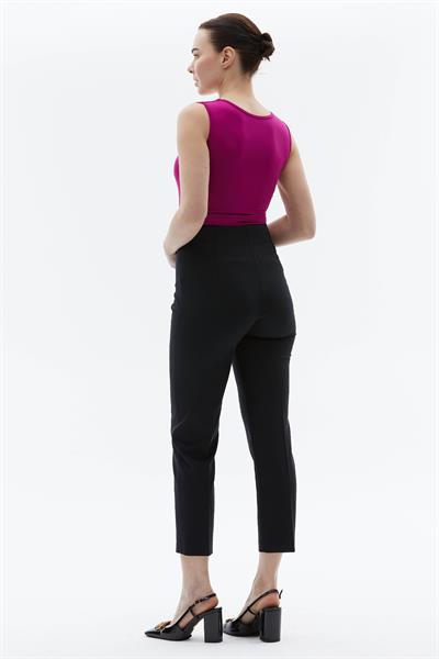 Çift Pensli Cepsiz Boru Paça Pantolon  /  LACİVERT