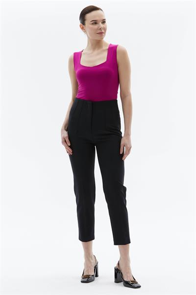 Çift Pensli Cepsiz Boru Paça Pantolon  /  LACİVERT