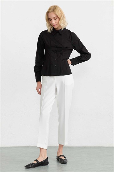 Çift Pensli Koton Gömlek  /  SİYAH