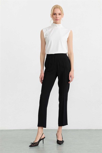 Dar Paça Cepli Pantolon  /  SİYAH