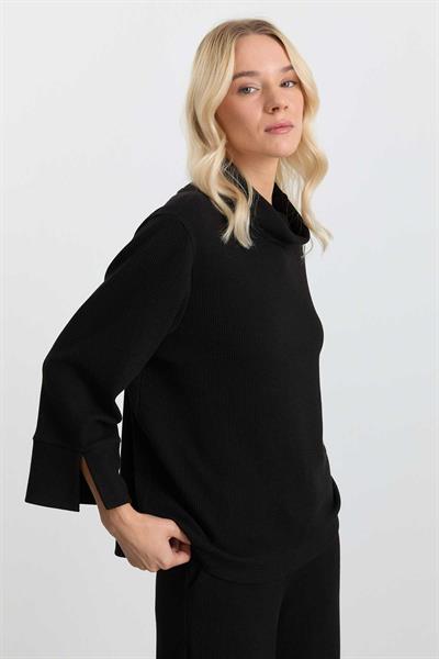 Degaje Yaka Kendinden Fitilli Bluz  /  SİYAH