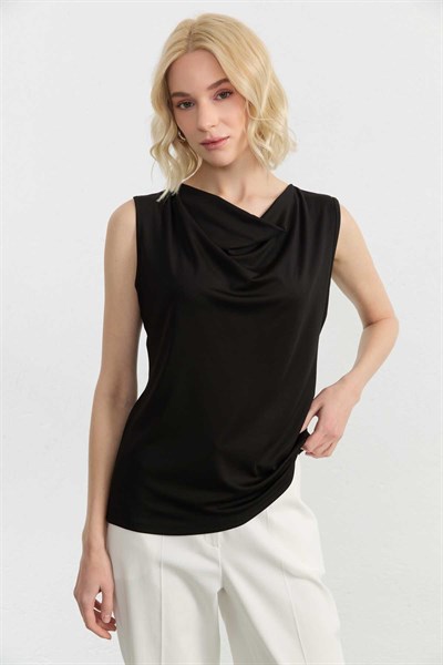 Degaje Yaka Kolsuz Bluz  /  SİYAH