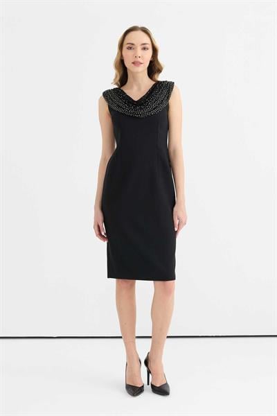 Degaje Yaka Yakası Taşlı Elbise  /  SİYAH