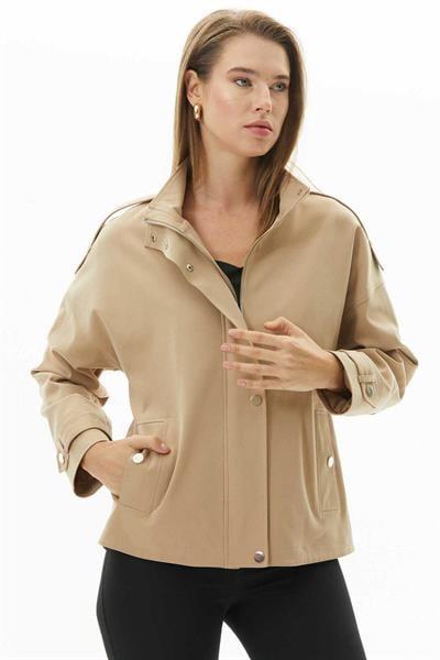 Dik Yaka Düşük Kol Çıtçıtlı Trençkot  /  CAMEL