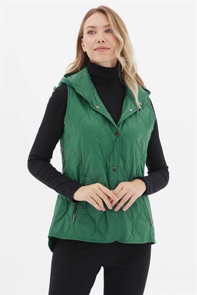 Dik Yaka Kapüşonlu Çıtçıtlı Kapitone Yelek  /  YEŞİL