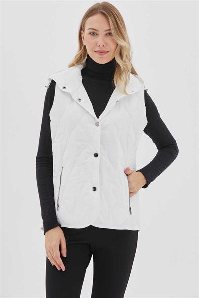 Dik Yaka Kapüşonlu Çıtçıtlı Kapitone Yelek  /  EKRU