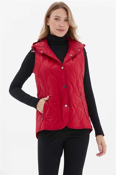 Dik Yaka Kapüşonlu Çıtçıtlı Kapitone Yelek  /  KIRMIZI
