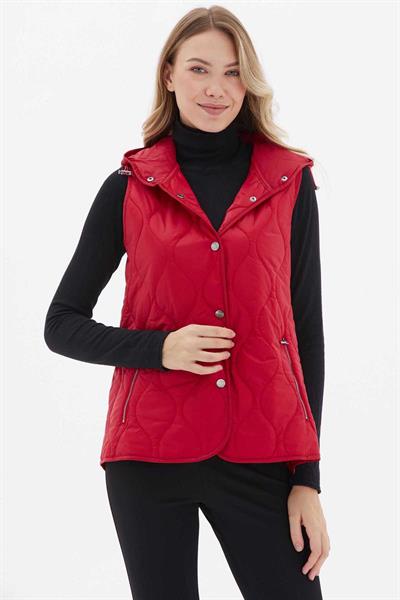 Dik Yaka Kapüşonlu Çıtçıtlı Kapitone Yelek  /  KIRMIZI