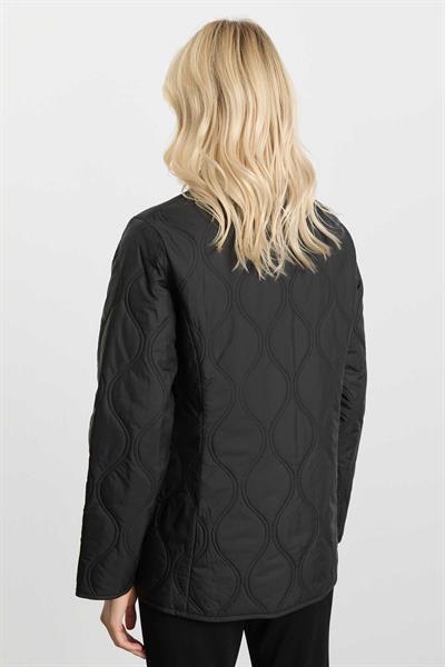 Dik Yaka Önü Çıtçıtlı Soğan Kapitone Mont  /  SİYAH