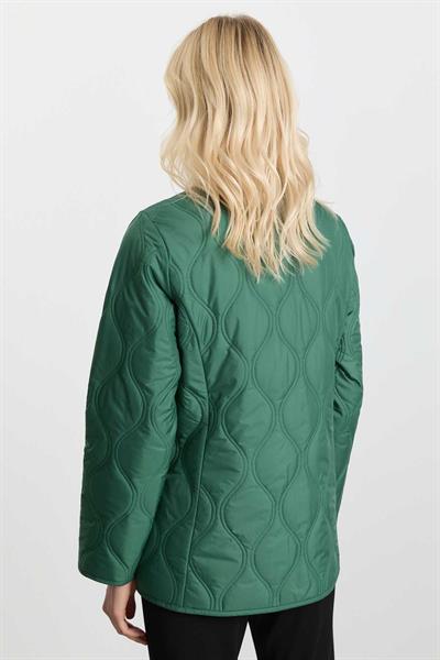 Dik Yaka Önü Çıtçıtlı Soğan Kapitone Mont  /  YEŞİL