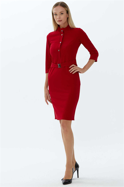 Dik Yaka Yakası Düğmeli Kemerli Elbise  /  KIRMIZI