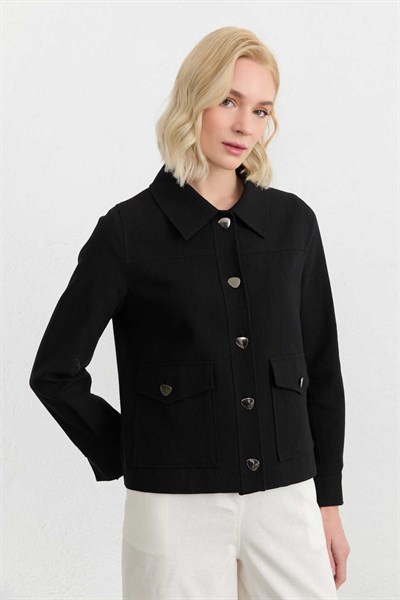 Dıştan Cep Bebe Yaka Ceket  /  SİYAH