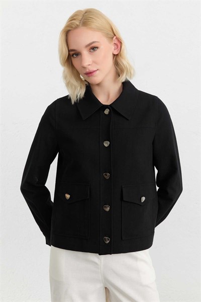 Dıştan Cep Bebe Yaka Ceket  /  SİYAH