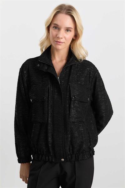 Dıştan Cep Kendinden Simli Ceket  /  SİYAH