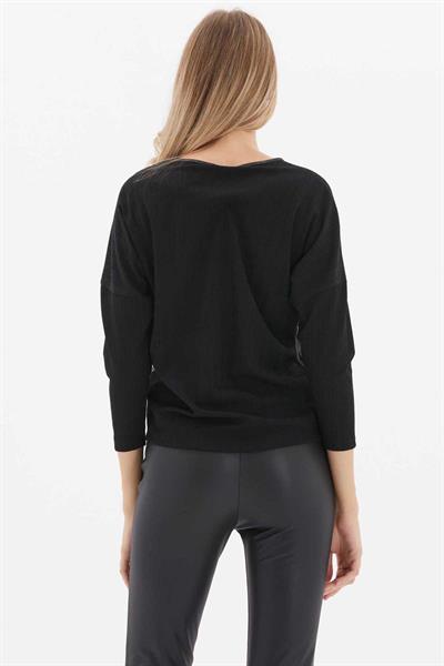 Düşük Kol Yanları Düğmeli Triko Bluz  /  SİYAH