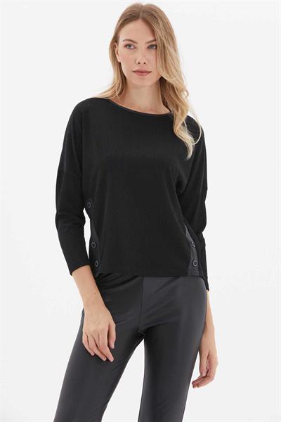 Düşük Kol Yanları Düğmeli Triko Bluz  /  SİYAH