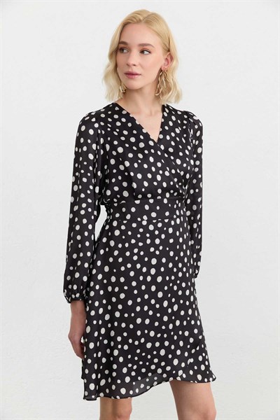 Eteği Anvelop Belden Bağlamalı Puantiyeli Elbise  /  SİYAH