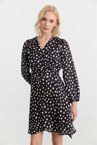 Eteği Anvelop Belden Bağlamalı Puantiyeli Elbise  /  SİYAH