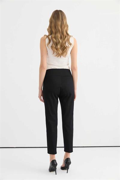 Geniş Korsajlı Dar Paça Pamuk Pantolon  /  SİYAH
