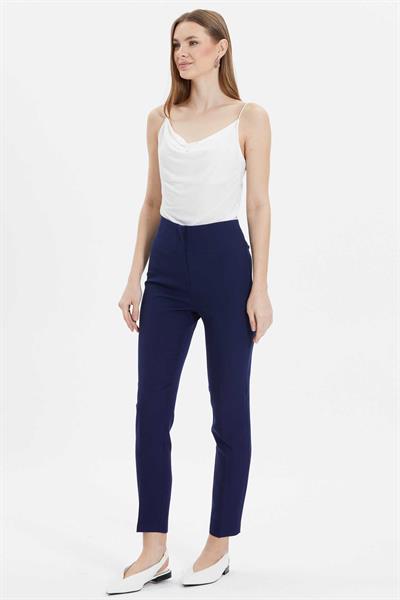 Geniş Korsajlı Dar Paça Pantolon  /  LACİVERT