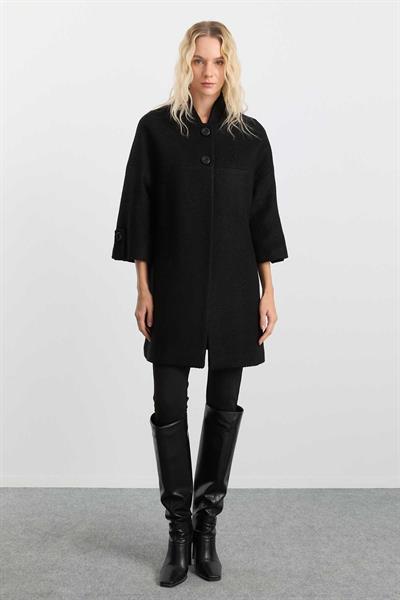 Hakim Yaka Düşük Kol Kaban  /  SİYAH