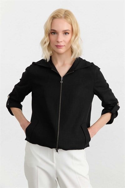 Kapüşonlu Önü Fermuarlı Ceket  /  SİYAH