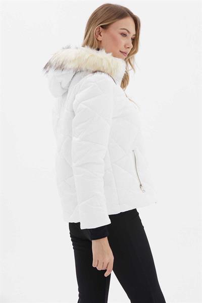 Kapüşonu Kürklü Kırışık Desenli Mont  /  EKRU