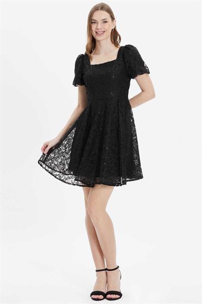 Kare Yaka Eteği Plikaşe Dantelli Payetli Elbise  /  SİYAH