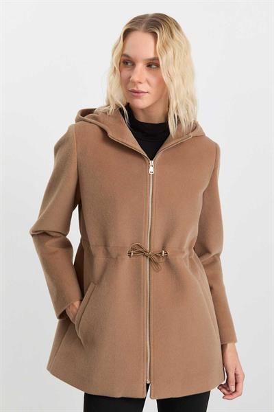 Kendinden Kapüşonlu Beli Lastik Büzgülü Kaban  /  CAMEL