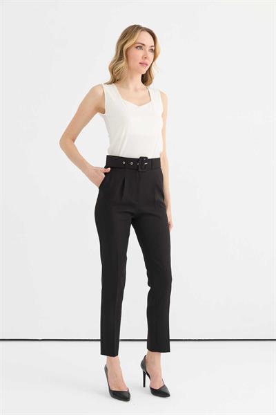Kendinden Kemerli Yandan Cep Dar Paça Pantolon  /  SİYAH