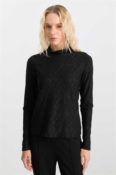 Kendinden Zebra Desen Yarım Balıkçı Yaka Bluz  /  SİYAH