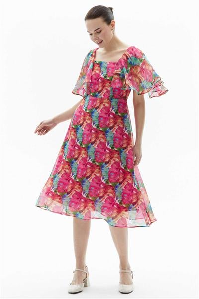 Kolları Volanlı Beli Kemerli Palmiye Desen Elbise  /  PEMBE