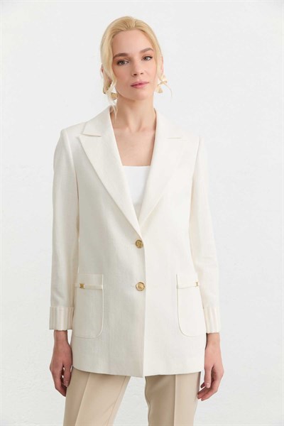 Kolu Kıvırmalı Cebi Aksesuarlı Ceket  /  EKRU