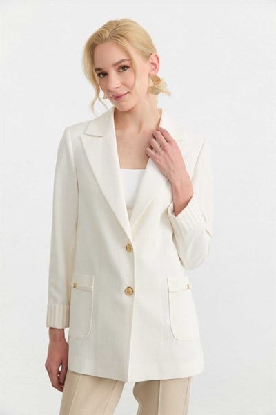 Kolu Kıvırmalı Cebi Aksesuarlı Ceket  /  EKRU