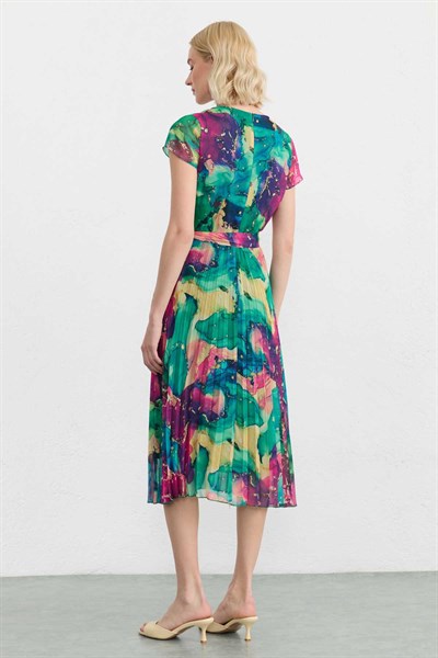 Kruvaze Kendinden Işıltı Desen Pliseli Kısa Kol Elbise  /  FUŞYA