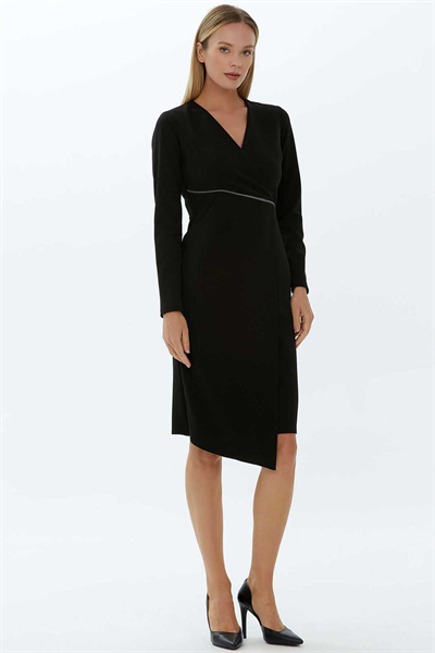 Kruvaze Yaka Beli Fermuar Aksesuarlı Elbise  /  SİYAH