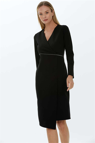 Kruvaze Yaka Beli Fermuar Aksesuarlı Elbise  /  SİYAH