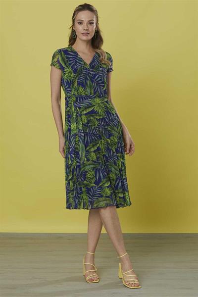 Kruvaze Yaka Palmiye Desen Pliseli Elbise  /  SAKS