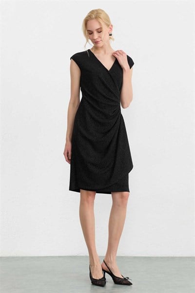 Kruvaze Yaka Yanı Drapeli Simli Elbise  /  SİYAH