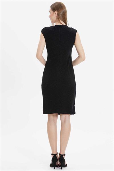 Kruvaze Yandan Drapeli Broşlu Simli Elbise  /  SİYAH