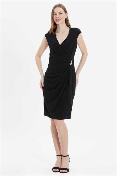 Kruvaze Yandan Drapeli Broşlu Simli Elbise  /  SİYAH